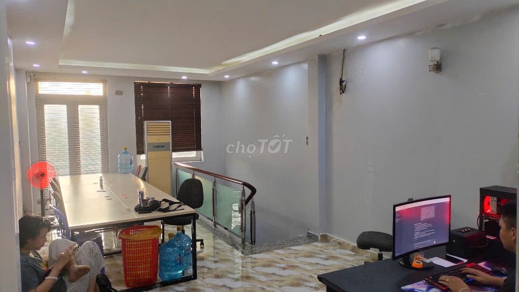 /viec-lam-quan-12-tp-ho-chi-minh/124488230.htm#px=SR-stickyad-[PO-5][PL-top]?i=4