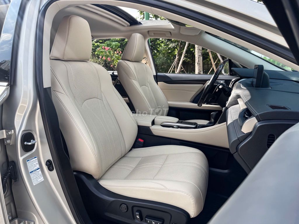 Lexus RX 2021 RX350L - 6v km. Mua bán Ô tô tại Quận Long Biên Hà Nội được đăng bởi Đỗ Nhật Tiến  hình 10