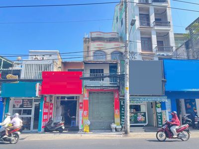Mặt Tiền Hậu Giang - Gần Ngã Tư Sầm Uất.