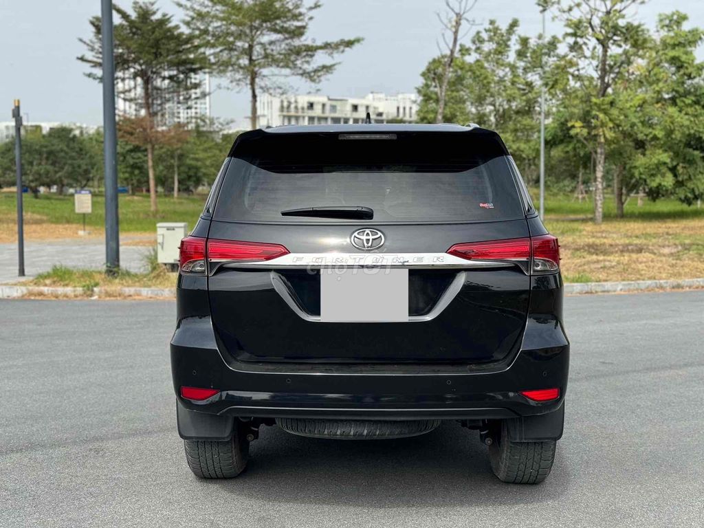 Toyota Fortuner 2020 - 37000 km zin ko tua km