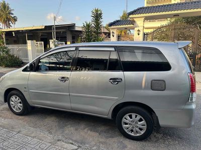 Toyota Innova Bảng G 2011 7 chỗ Bạc