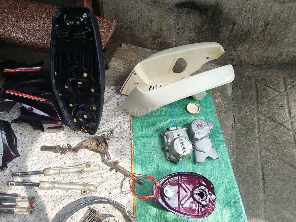 Phụ Tùng Honda Dream Thái Zin Các Loại. Mua bán Phụ tùng xe tại Thành phố Biên Hòa Đồng Nai được đăng bởi Nguyễn Đăng hình 17