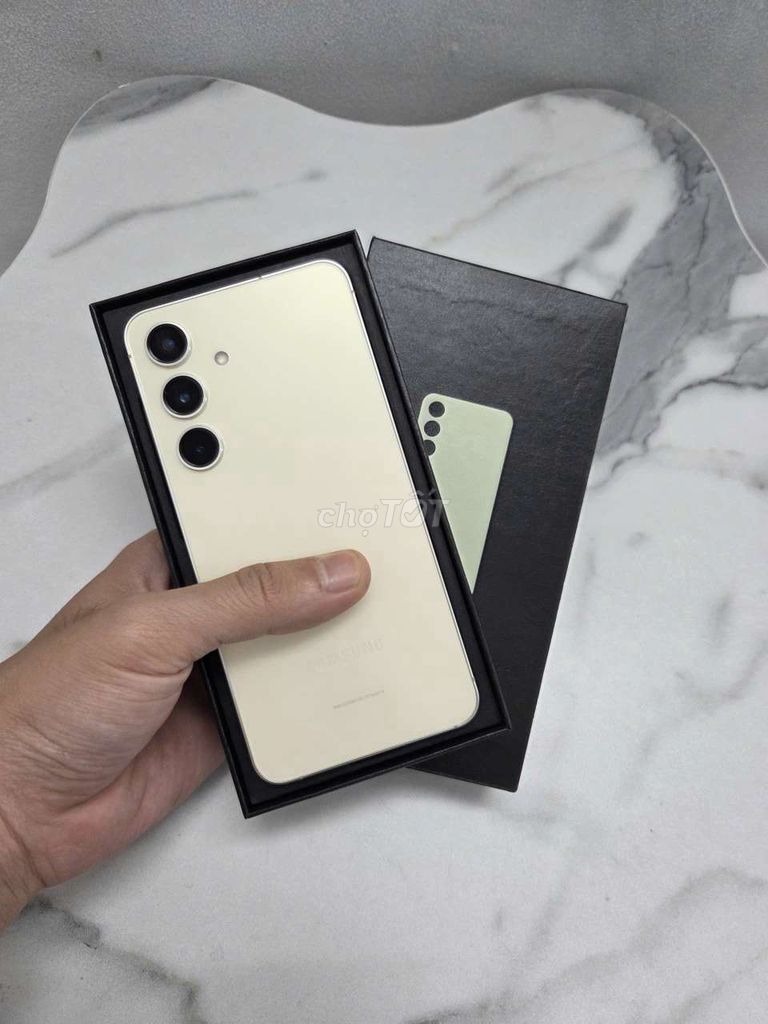 Samsung S24 256Gb Vàng Chính Hãng VN Fullbox. Mua bán Điện thoại tại Quận Nam Từ Liêm Hà Nội được đăng bởi Hữu Thắng Nguyễn hình 1