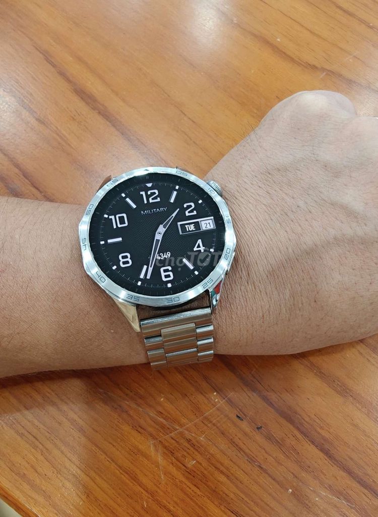 Huawei Watch GT 4 Bạc Kim loại. Mua bán Thiết bị đeo thông minh tại Thành phố Tân An Long An được đăng bởi Ronaldo hình 1