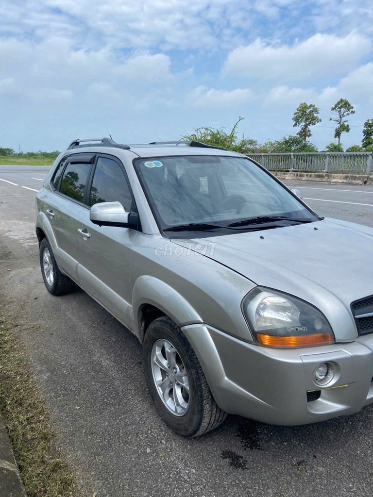 Tucson 2009 nhâp  khâu my ban 2.0 may xăng 4.4. Mua bán Ô tô tại undefined undefined được đăng bởi vinhhb hình 2