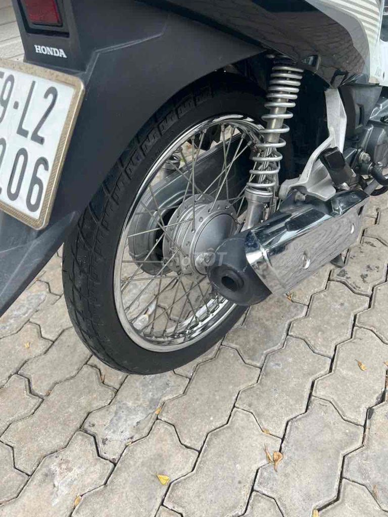 Honda Wave Blade 2017 Trắng