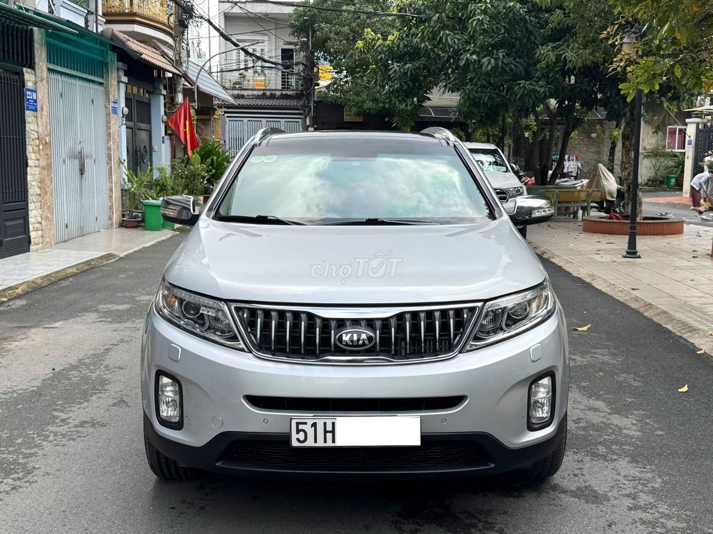 Bán KIA Sorento DAT Premium model 2020 Bạc zin đẹp. Mua bán Ô tô tại Quận 12 Tp Hồ Chí Minh được đăng bởi Việt 8080 hình 2