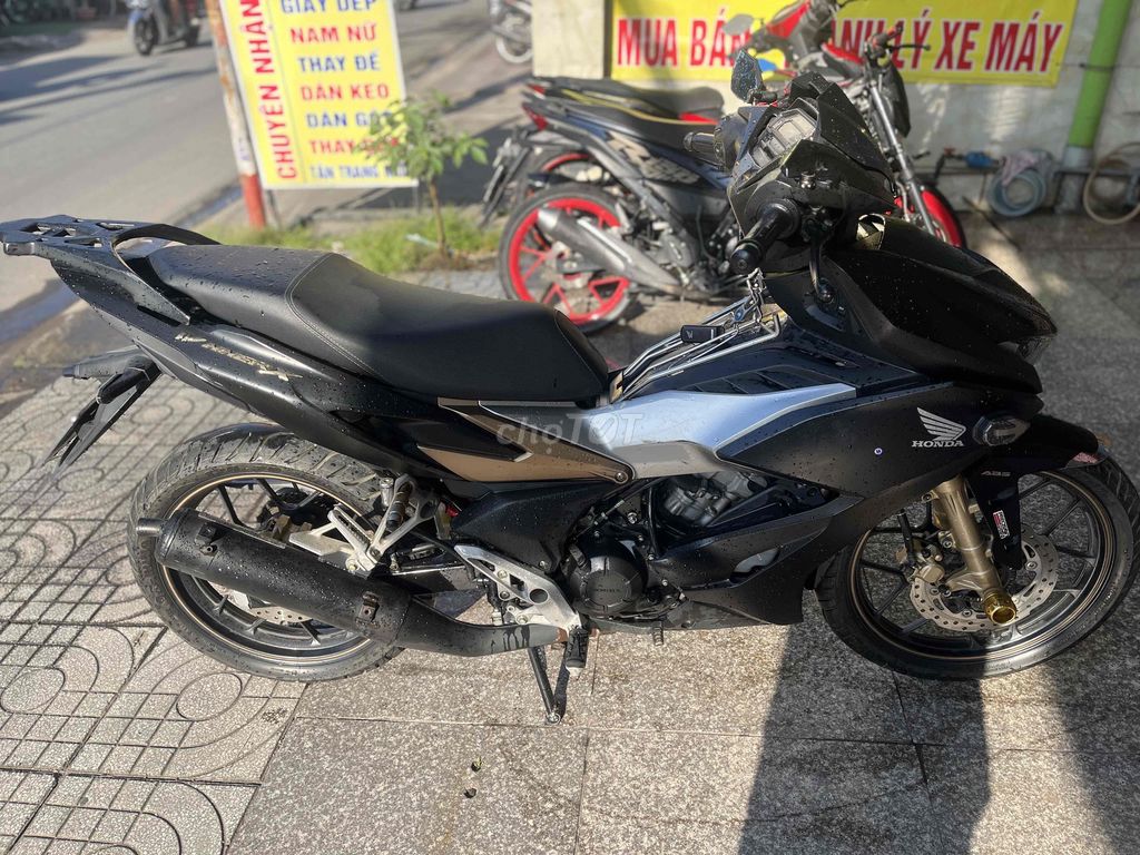 em cần bán gấp có thương lượng khi xem trực tiếp. Mua bán Xe máy tại Quận Bình Tân Tp Hồ Chí Minh được đăng bởi Ngo Dung hình 8