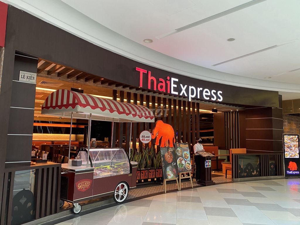 TUYỂN PHỤC VỤ THAIEXPRESS VẠN HẠNH MALL