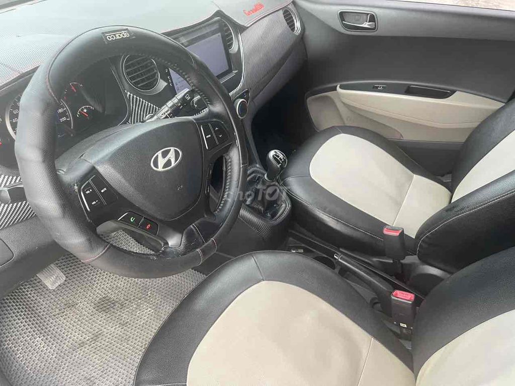 Hyundai Grand i10 2015 1.0 MT - 90000 km. Mua bán Ô tô tại Quận Hà Đông Hà Nội được đăng bởi Dương Phạm 91 hình 4