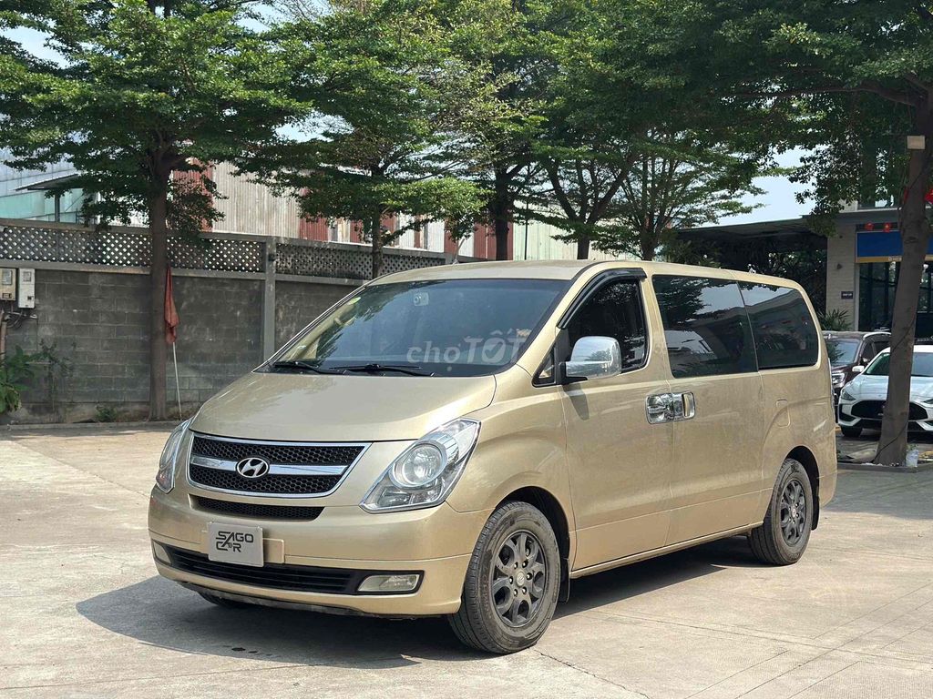 Hyundai Starex 2011 Песочный