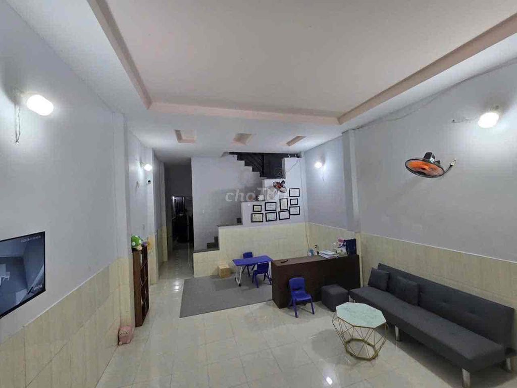 NHÀ 1 TRỆT 1 LẦU 5x18 3PN 2WC HXH ĐS9 LINH TÂY