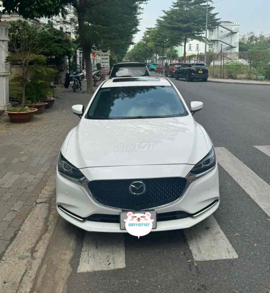 Mazda 6 2022 2.0L signaturw Premium - 26000 km