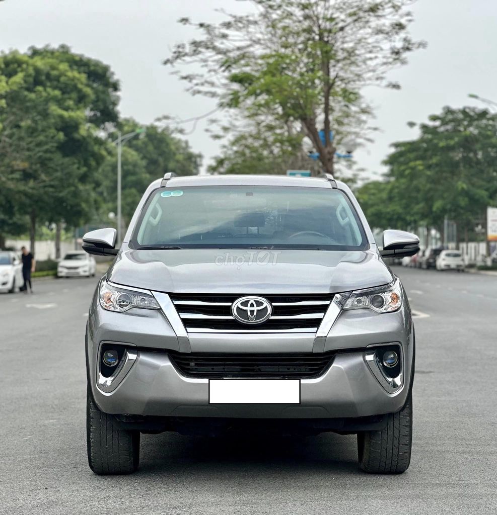 Toyota Fortuner 2.4G 4x2 AT 2019 Option cao cấp.