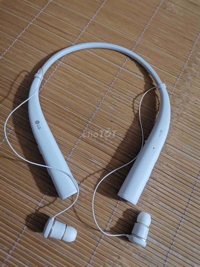 Tai nghe Bluetooth LG HBS-780 Trắng . Mua bán Tivi, Âm thanh tại Huyện Tam Dương Vĩnh Phúc được đăng bởi Hoàng Tâm hình 1