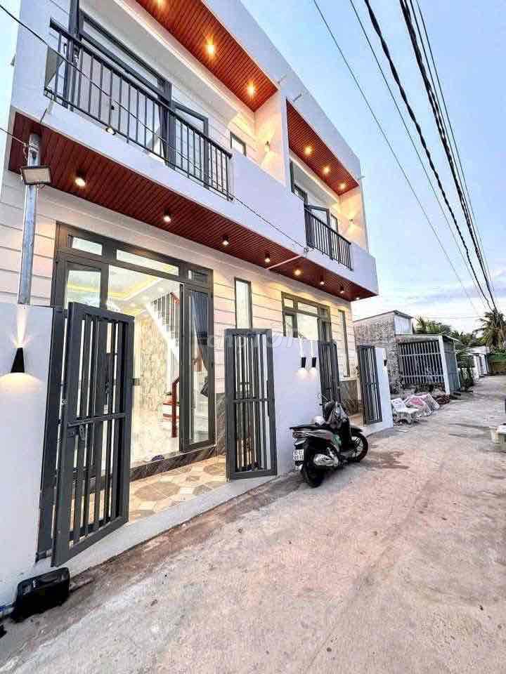 NHÀ LẦU MỚI XÂY 3 PHÒNG NGỦ GẦN BỆNH VIỆN SỐ 10. Mua bán nhà ở tại Quận Cái Răng Cần Thơ được đăng bởi Cẩm Ngoan hình 1