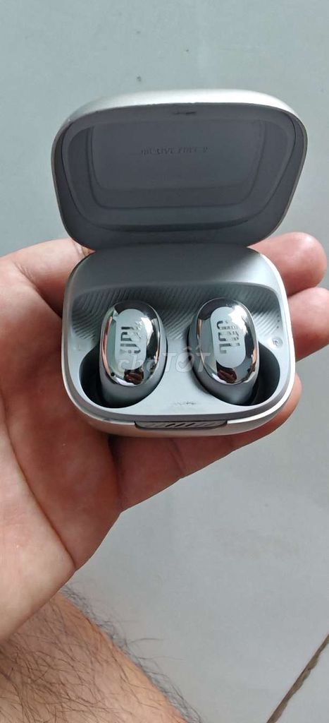 Tai nghe JBL Live Free 2 TWS Chống ồn Bạc. Mua bán Tivi, Âm thanh tại Thành phố Biên Hòa Đồng Nai được đăng bởi Duy Tuân hình 1