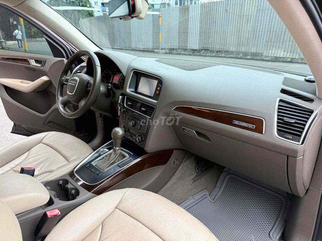 Audi Q5   2010 - 107000 km. Mua bán Ô tô tại Quận Tân Phú Tp Hồ Chí Minh được đăng bởi Thế Anh hình 9