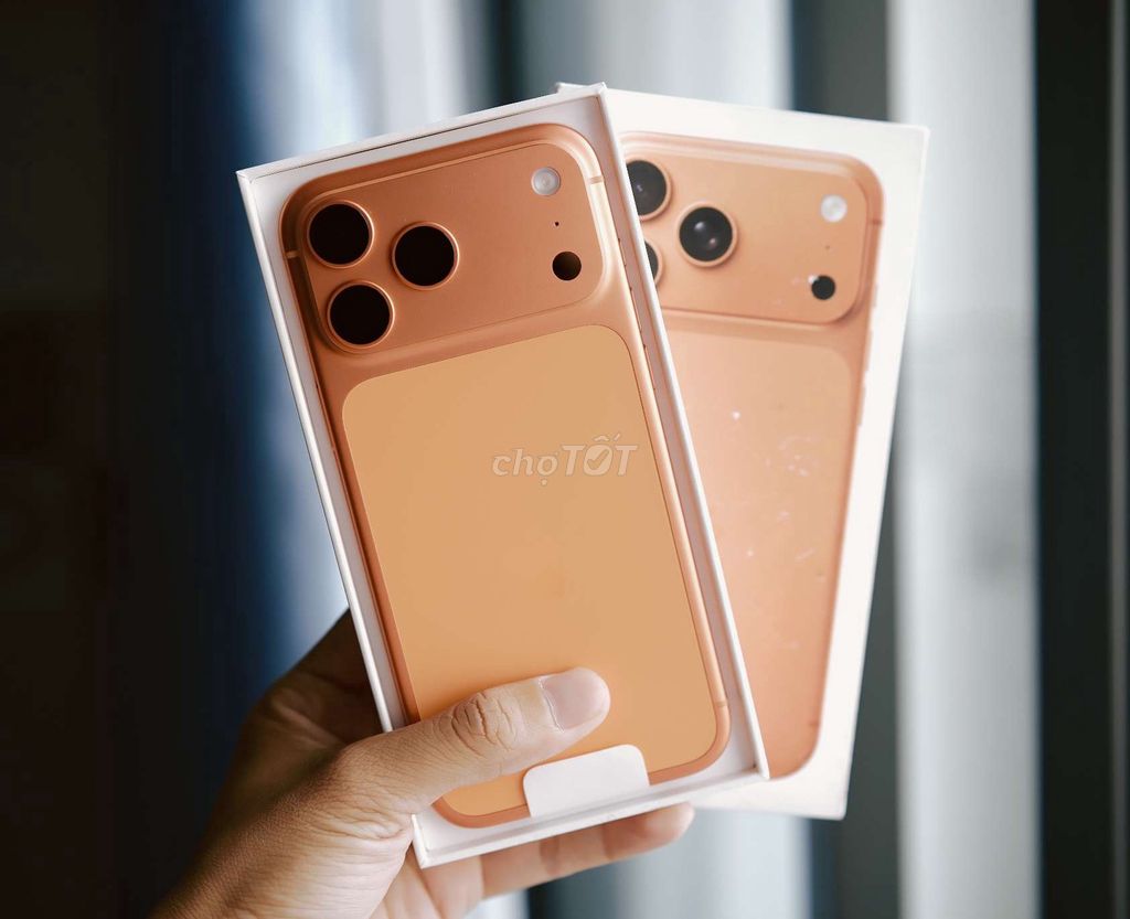 IPhone 17 Pro Max 256GB Cam Lock Độ ESim Fullbox. Mua bán Điện thoại tại Quận 4 Tp Hồ Chí Minh được đăng bởi Minh Anh hình 1