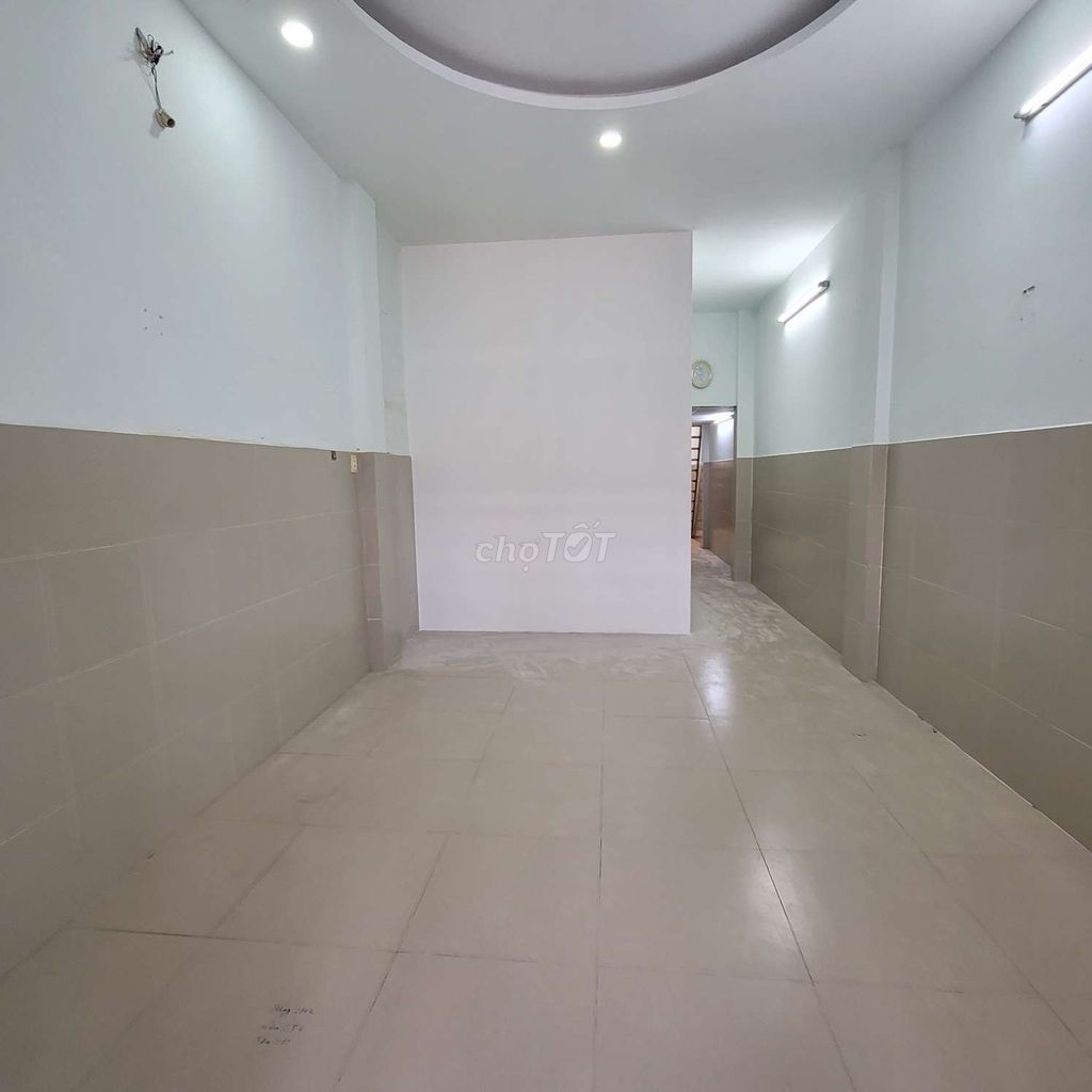 Cho thuê nhà Phạm Văn Chiêu, Gò Vấp, 4x18m, 2PN, có gác, 8.5tr