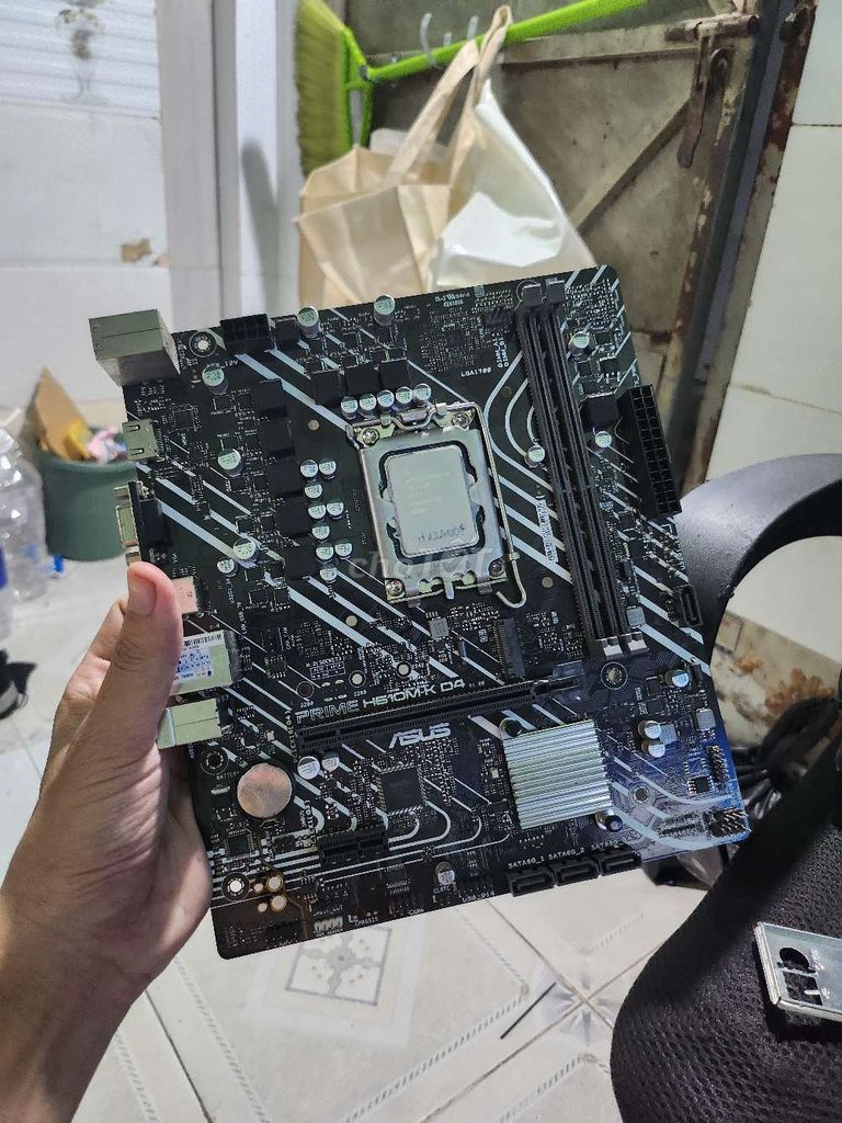 Combo Mainboard H610 CPU i5 12400F Intel Đen. Mua bán Linh kiện (RAM, Card...) tại Thành phố Thủ Đức Tp Hồ Chí Minh được đăng bởi Levante hình 1