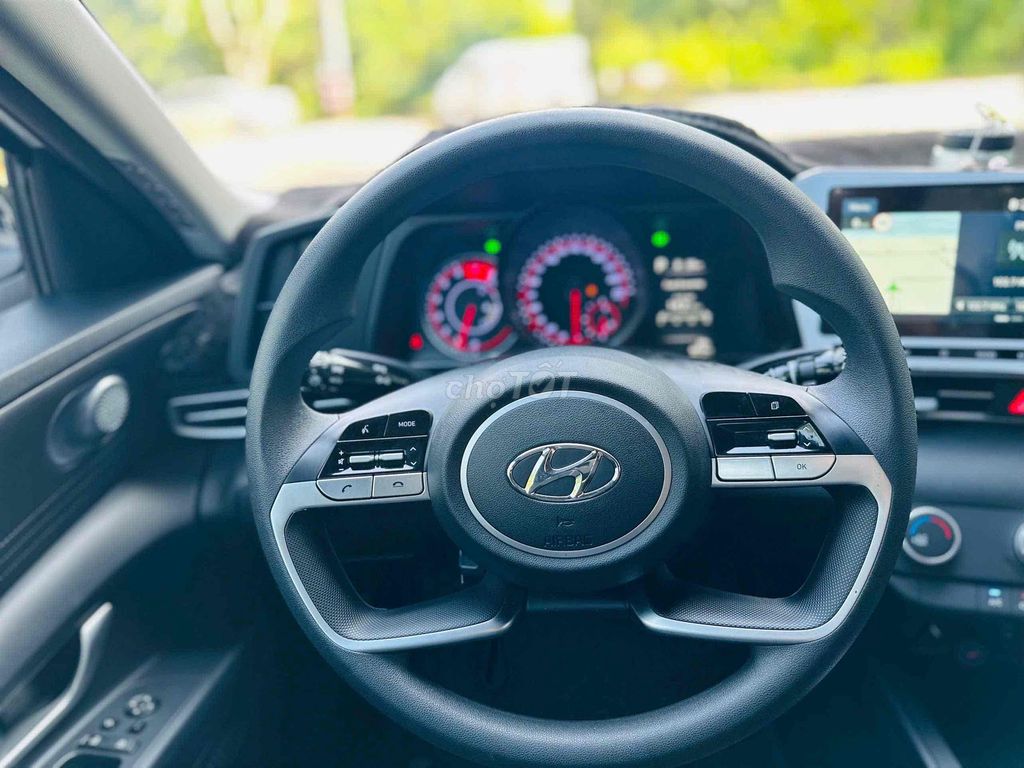 Hyundai Elantra 2023 1.6 AT Tiêu chuẩn  - 6000 km. Mua bán Ô tô tại Thành phố Thủ Đức Tp Hồ Chí Minh được đăng bởi Anh Minh STOT Bình Dương hình 14