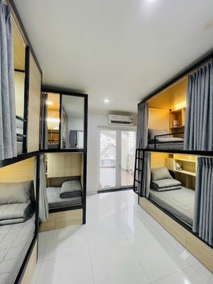 Room 100 m² · Đường Nguyễn Thái Sơn