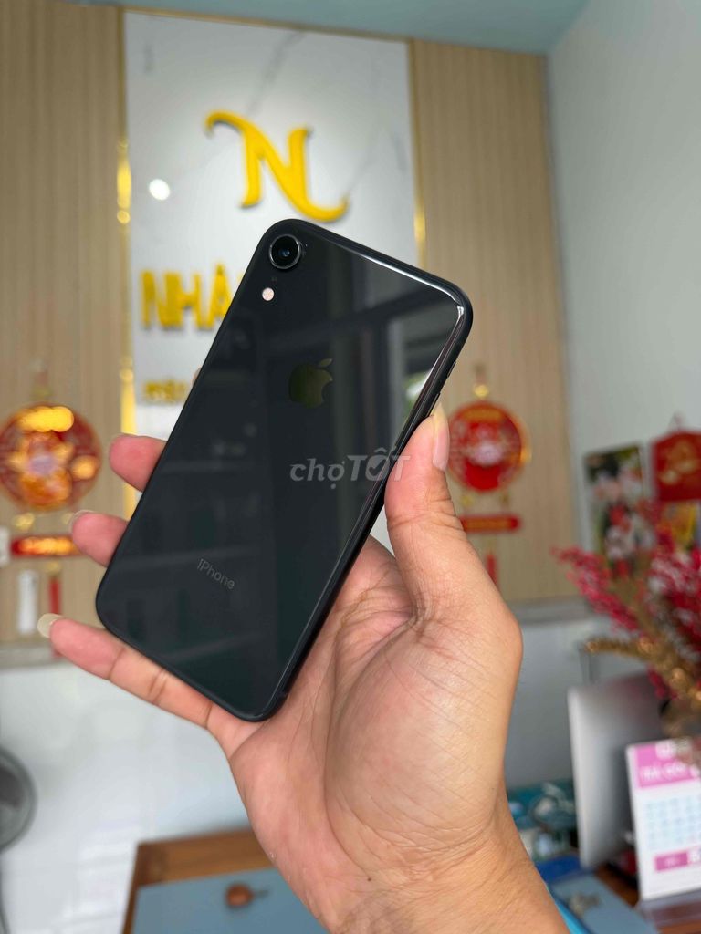 iPhone XR 64GB Đen 99% mới 99% PIN NEW 100. Mua bán Điện thoại tại Thành phố Cà Mau Cà Mau được đăng bởi NHAN APPLE hình 1