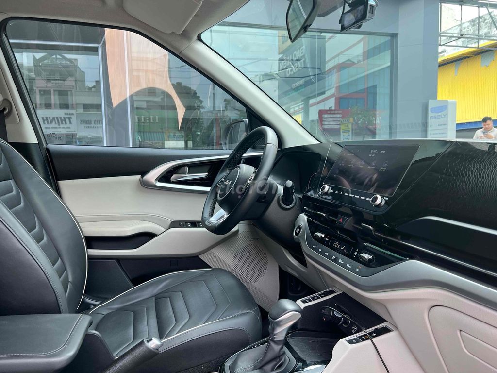 Kia Carens 2023 1.4T Signature - full ls hãng. Mua bán Ô tô tại Quận Tân Phú Tp Hồ Chí Minh được đăng bởi Nguyễn Tân Xe Lướt  hình 6