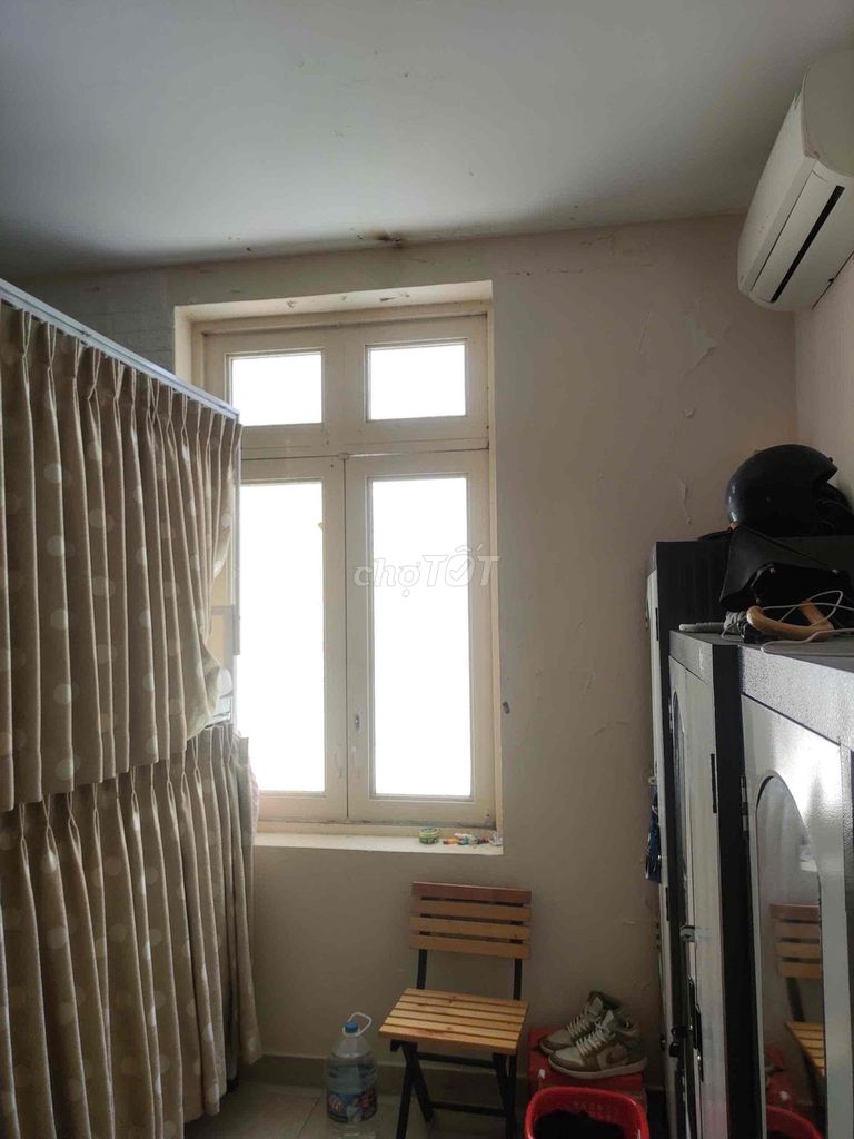 Женская комната в общежитии со всеми удобствами в районе Тхао Диен, 2 округ