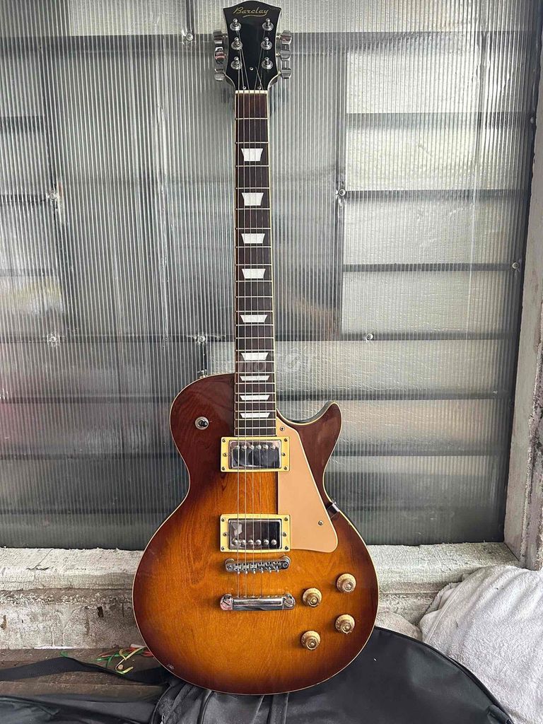 Đàn guitar điện Barclay Nâu vàng. Mua bán Nhạc cụ tại Quận Gò Vấp Tp Hồ Chí Minh được đăng bởi Nguyễn Vinh hình 1