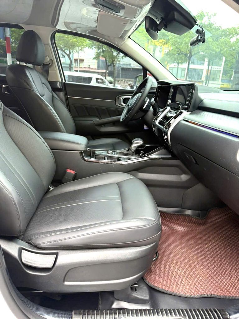 Kia Sorento Dầu Luxury 2024 màu trắng. Mua bán Ô tô tại Quận Thanh Xuân Hà Nội được đăng bởi Nguyễn Tuấn Hoàng hình 12