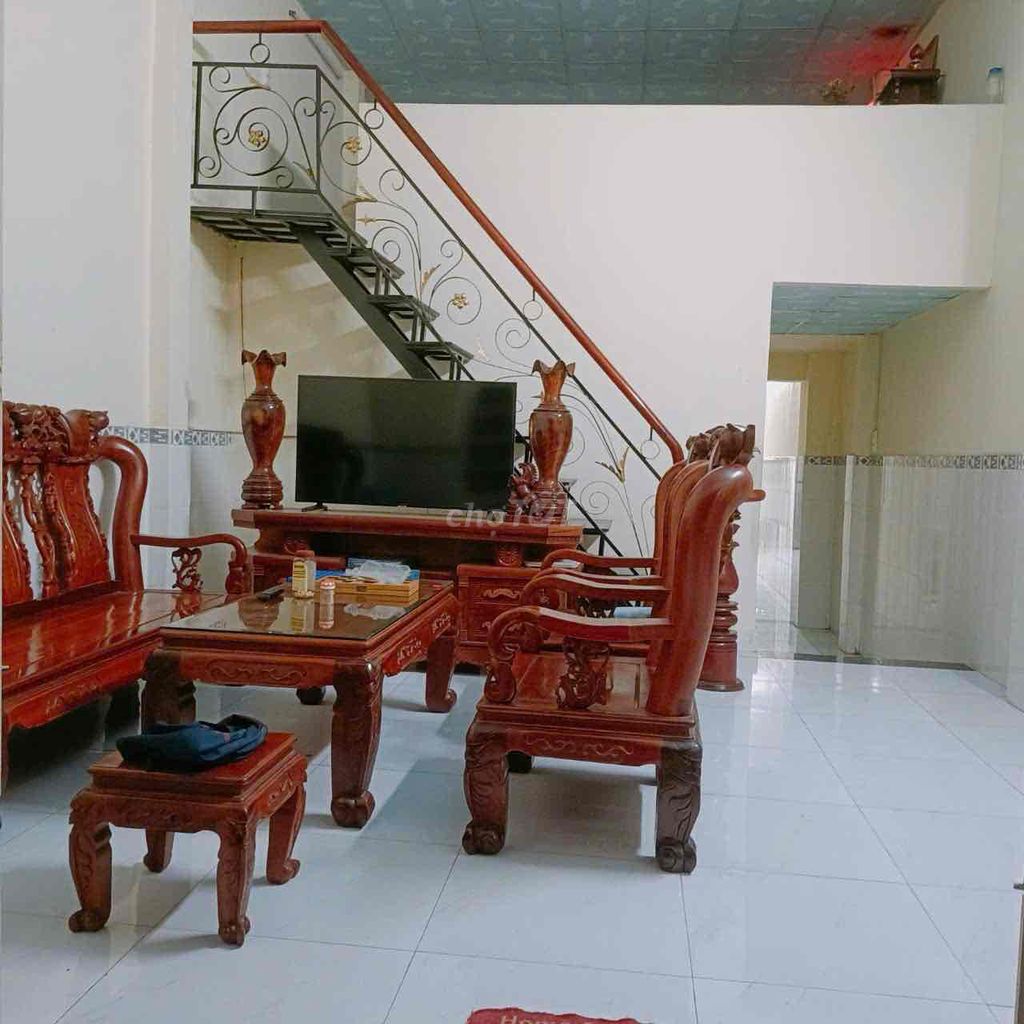 Cho thuê nhà trệt lửng, 121m2 Thạnh Xuân Q12