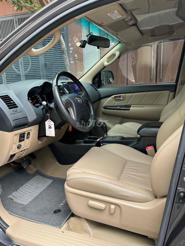 Toyota Fortuner 2016 Xám 52.000 km zin 95%. Mua bán Ô tô tại Quận Tân Phú Tp Hồ Chí Minh được đăng bởi Nguyen hien hình 7