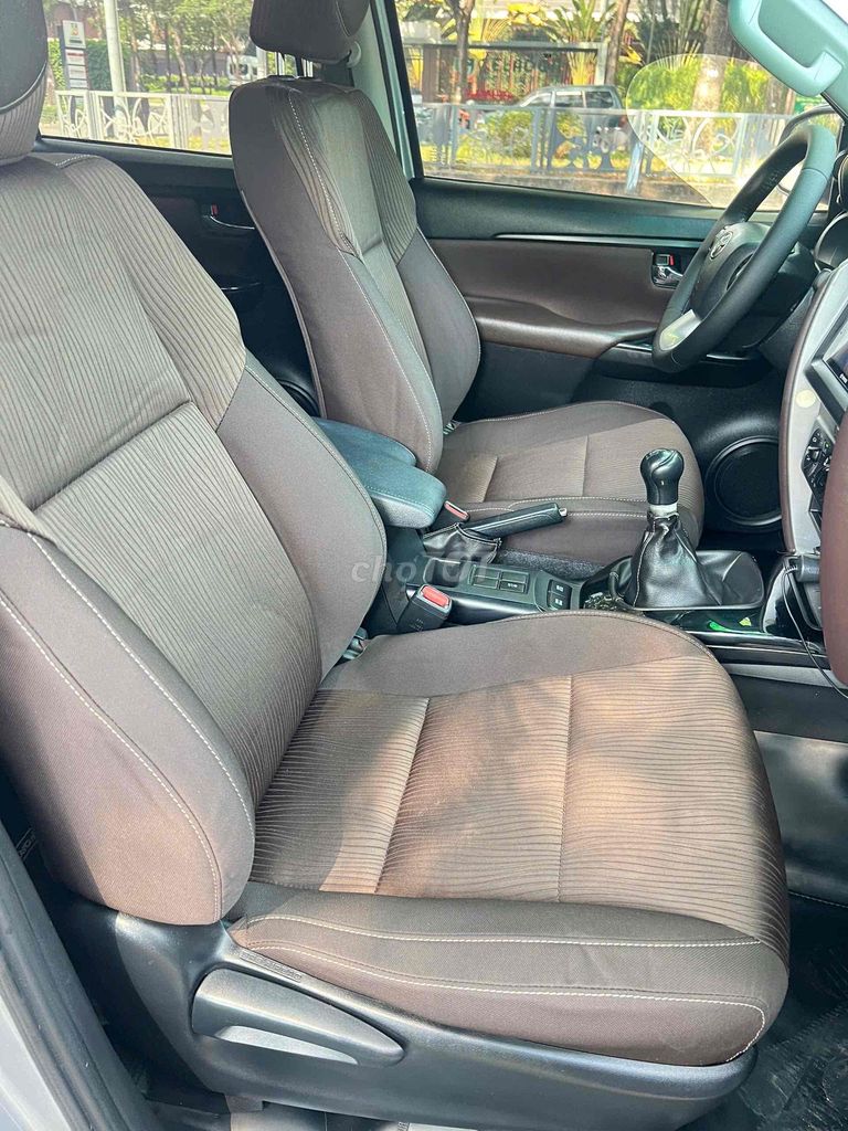 Toyota Fortuner 2019 2.4G 4x2 MT - 83000 km. Mua bán Ô tô tại Quận Tân Phú Tp Hồ Chí Minh được đăng bởi phan khanh hình 10