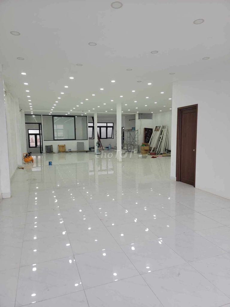 MB ĐẸP 400M2 GẦN VÕ CHÍ CÔNG