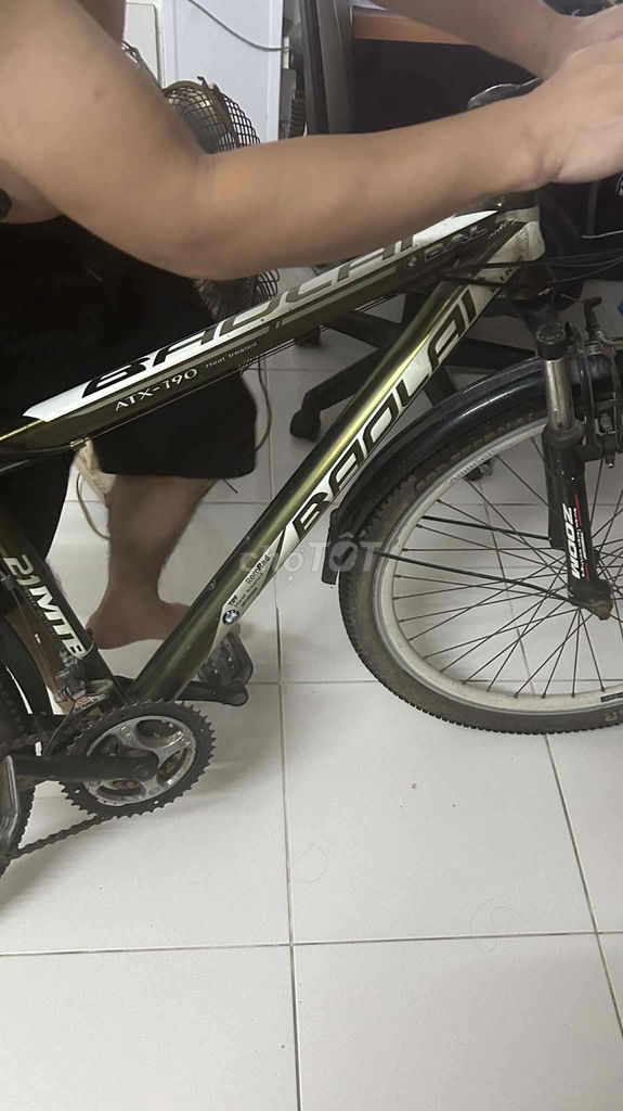 Ko có nhu cầu nhượng lại cho ae nào về dọn lại. Mua bán Xe đạp tại Quận Tây Hồ Hà Nội được đăng bởi hà hình 2