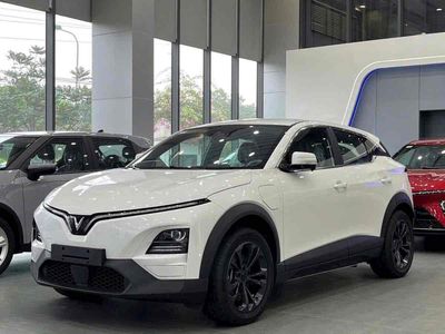 𝐕𝐢𝐧𝐟𝐚𝐬𝐭 𝐕𝐅6 𝐠𝐢𝐚 chuyển đổi xăng điện giảm thêm 3%