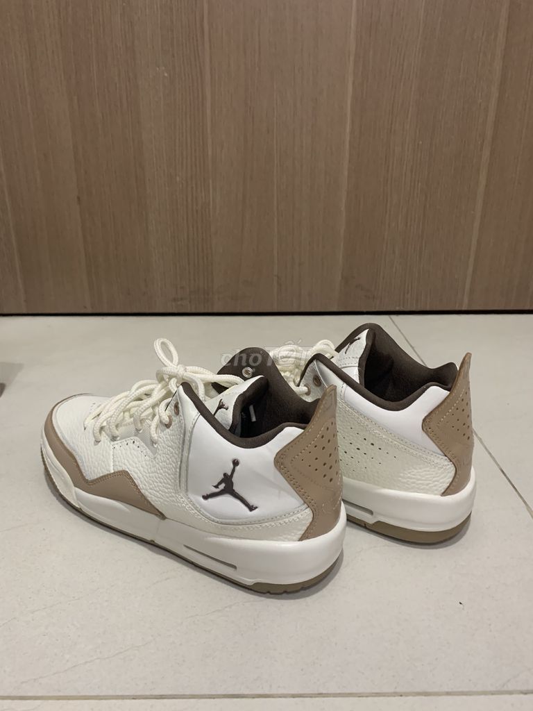 GIÀY NIKE JORDAN- SIZE 38.5 NỮ