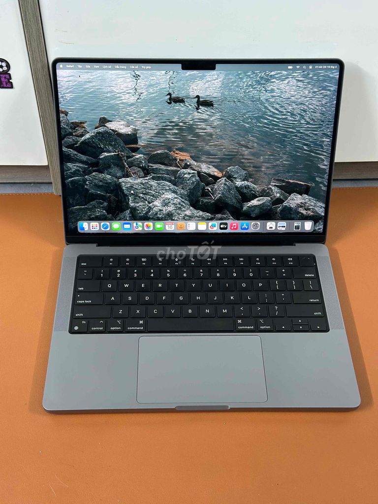 Macbook M2 PRO 14' gray Ram 32/1TB (10Cpu-16Gpu)