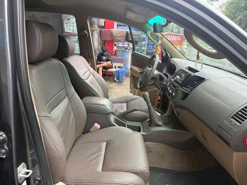 Toyota Fortuner 2016 - 180000 km. Mua bán Ô tô tại Quận 12 Tp Hồ Chí Minh được đăng bởi Nguyễn Thành Tâm hình 9