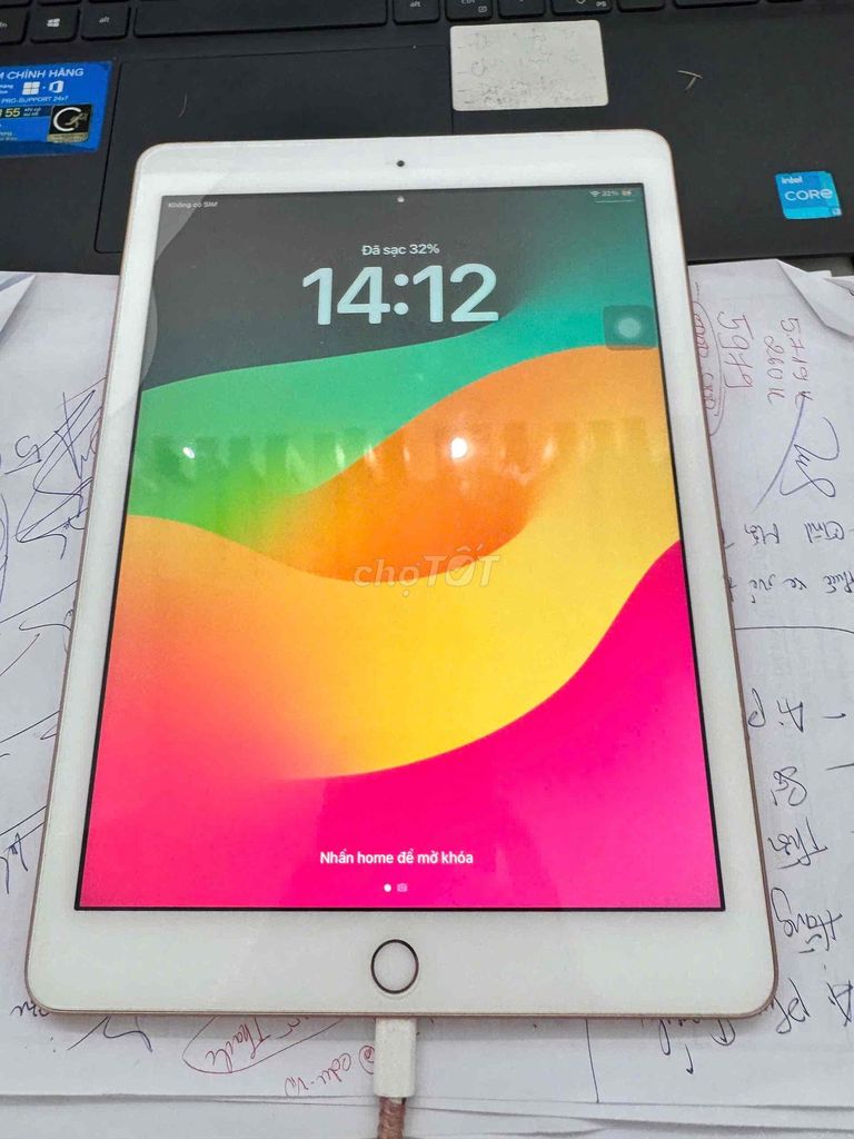 Apple iPad Gen 6 32GB zin all. Mua bán Máy tính bảng tại Quận Ninh Kiều Cần Thơ được đăng bởi Vinh Le hình 1