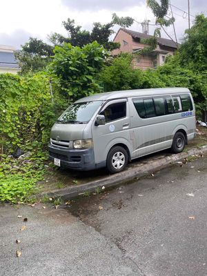 Toyota Hiace 2006 - 123459 km. Mua bán Ô tô tại Quận 10 Tp Hồ Chí Minh được đăng bởi Lê Kha