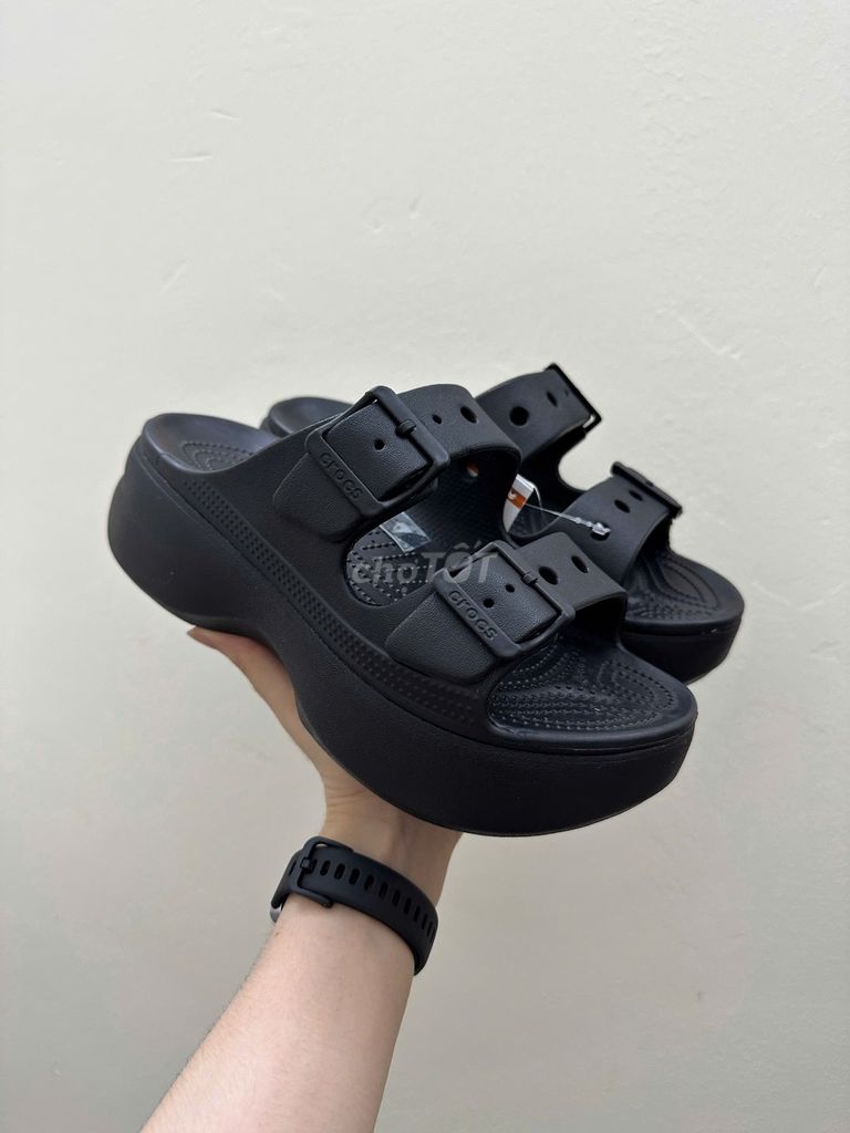 Dép lê Crocs Lê Buckle Nữ. Mua bán Giày dép tại Quận Nam Từ Liêm Hà Nội được đăng bởi THÀNH PHÁT hình 1