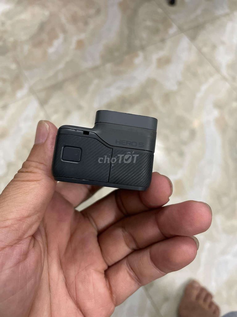 Lên đời cần bán gopro 5 máy đẹp nguyên zin