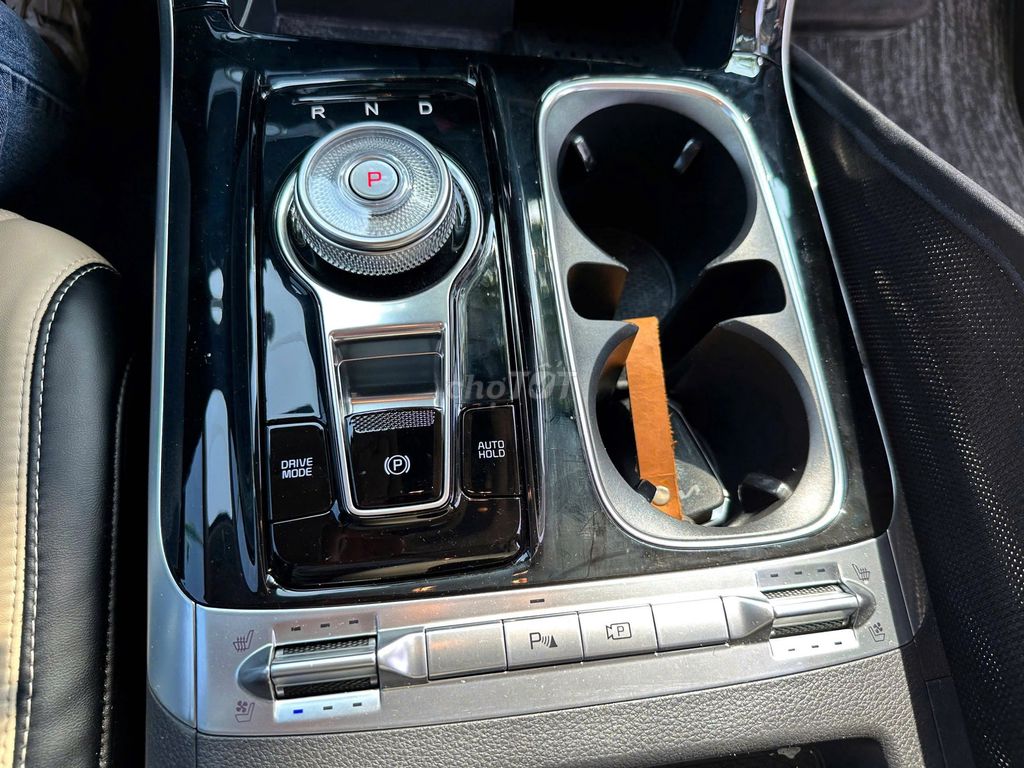 Kia Carnival 2023 Premium 2.2D 7S - 20000 km. Mua bán Ô tô tại Quận Bình Thạnh Tp Hồ Chí Minh được đăng bởi Kim Ngân Xe Lướt hình 8