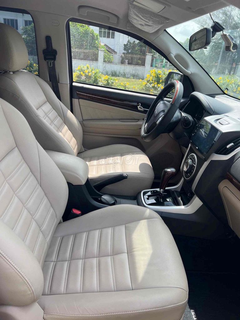 Isuzu MuX Prestige 1.9L Turbo AT cao cấp,xe đẹp. Mua bán Ô tô tại Thành phố Thủ Đức Tp Hồ Chí Minh được đăng bởi Ngọc Hà hình 4