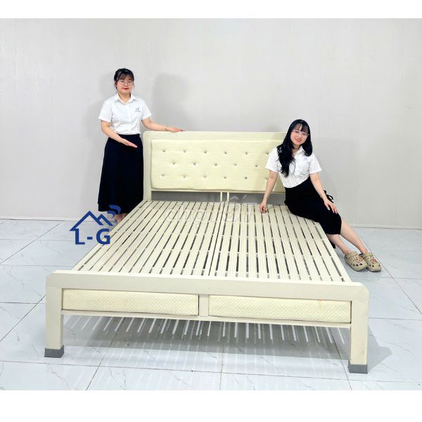 Giường Sắt Giường Sắt Giường Sắt Giường sắt Giường. Mua bán Giường, chăn ga gối nệm tại Quận Bình Tân Tp Hồ Chí Minh được đăng bởi NỘI THẤT LÂM GIA PHÁT  hình 1