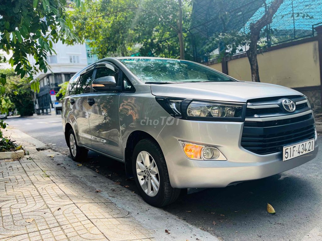 Toyota Innova 2016 2.0E - 108000 km. Mua bán Ô tô tại Quận 5 Tp Hồ Chí Minh được đăng bởi Salon Ô TÔ 07879 hình 2