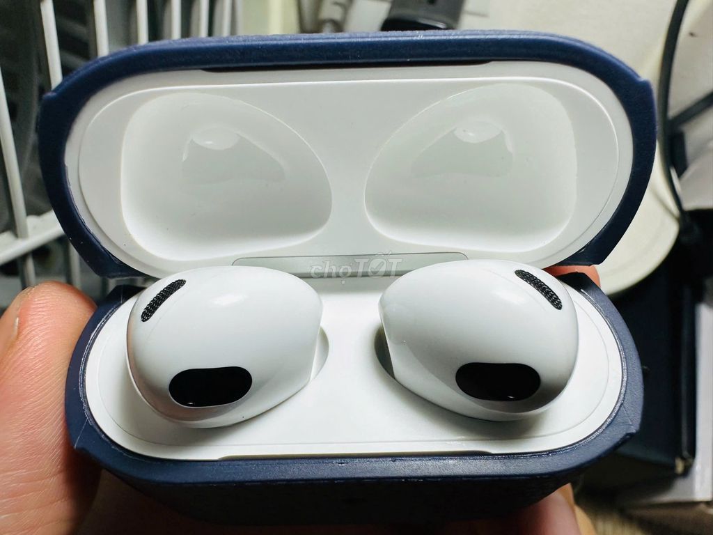 AirPods 3 Sạc không dây Magsafe. Mua bán Tivi, Âm thanh tại Huyện Phú Xuyên Hà Nội được đăng bởi Nguyễn Sang hình 1